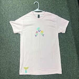 Mermaids pink t-shirt